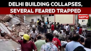 Delhi News | Delhi Building Collapses Near Satya Niketan, Several Feared Trapped