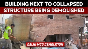 Delhi Demolition | Delhi's Satya Niketan Sees Phase-Wise Demolition After Building Collapse