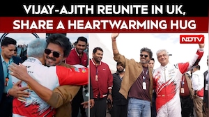Thala-Thalapathy Together: Vijay&rsquo;s Warm Embrace Of Ajith Goes Viral