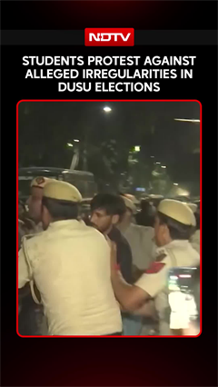 Students Protest Over Alleged Irregularities In DUSU Polls, Several Detained By Police