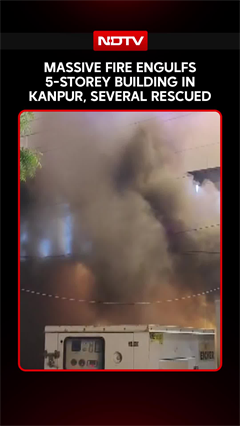 Uttar Pradesh News | Massive Fire Engulfs 5-Storey Showroom Building In Kanpur, Several Rescued