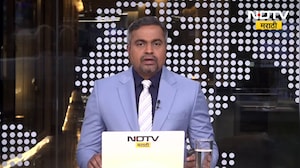 Nashik| Girish Mahajan यांच्याकडून Nashik मधील दुष्काळी स्थितीची पाहणी, शेतकऱ्यांनी मांडल्या व्यथा