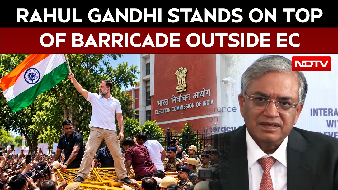 Rahul Gandhi Stands On Top Of Barricade Outside Election Commission Office | INDIA Bloc Protest
