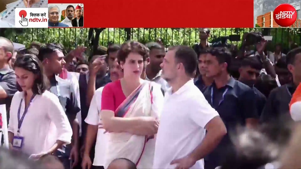 LIVE From Ground Gero: SIR पर Delhi में छिड़ा महासंग्राम, Rahul Gandhi बैरिकेड पर चढ़े । LIVE