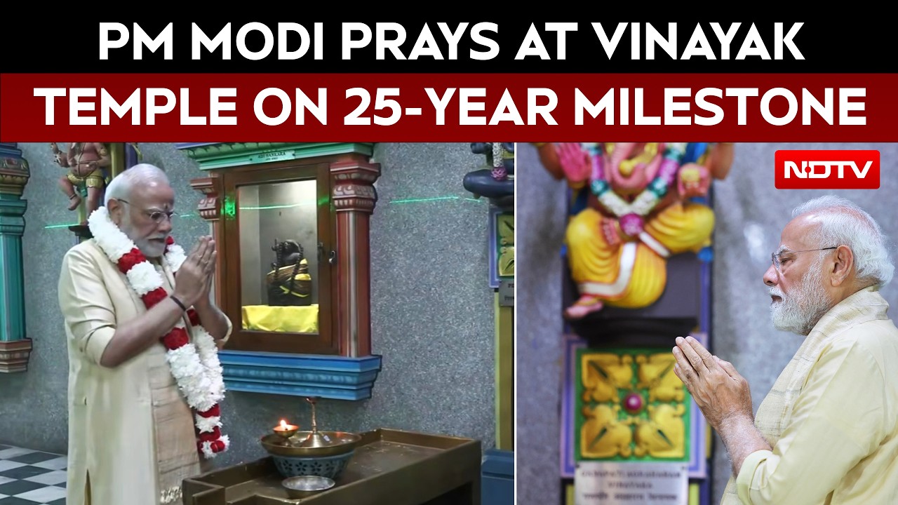 PM Narendra Modi Offers Prayers At Vinayak Temple In Delhi On 25-Year Milestone