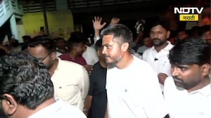 Pune MPSC विद्यार्थ्यांकडून रावण दहन; रावणाच्या पोस्टरवर भीमनवारांचा फोटो | NDTV मराठी