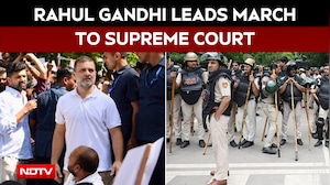 Rahul Gandhi Leads INDIA Bloc's March Towards Supreme Court Over Vote Chori Allegations