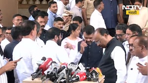 दुष्काळात शेतकऱ्यांची दिवाळी गोड करण्यासाठी देवेंद्र फडणवीसांकडून मोठी घोषणा । Devendra Fadnavis