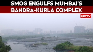 Mumbai News | Layer Of Smog Engulfs Skyline Of Mumbai's Bandra Kurla Complex