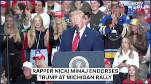 Nicki Minaj With Trump | Trump Makes &lsquo;Beautiful Ass&rsquo; Remark About Nicki Minaj At Michigan Rally
