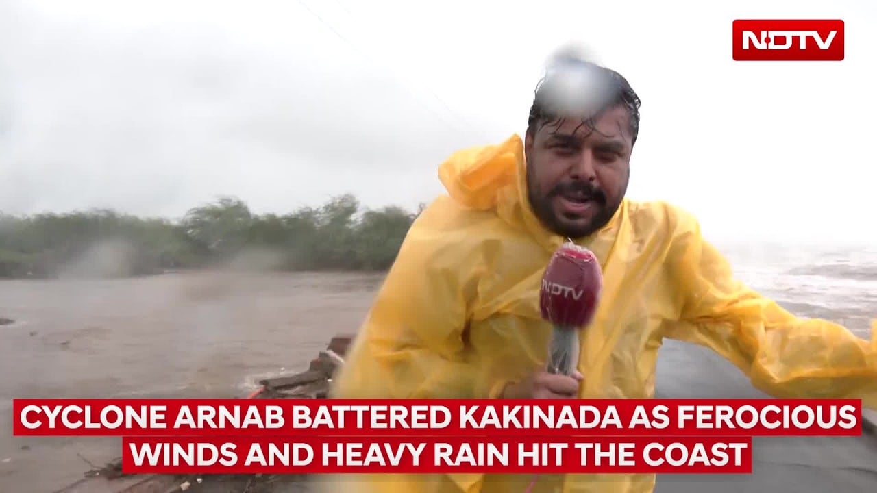 Cyclone Arnab Landfall: Kakinada Takes Direct Hit As 140 Kmph Winds Lash Andhra Coast