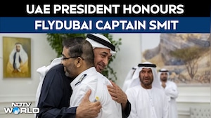 UAE President Confers First Class Order Of Zayed II On Captain Smit And Flydubai Crew