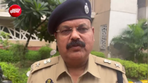 बालकनी से गिरकर पिता-पुत्र की मौत, हादसे को लेकर पुलिस ने क्या बताया?