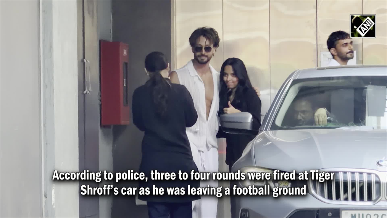 Tiger Shroff | Bollywood Actor Tiger Shroff's Car Attacked In Mumbai's Juhu
