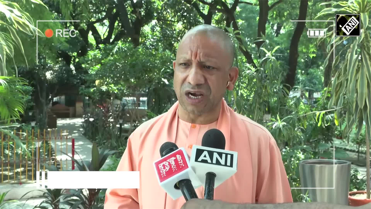 Delhi Protest | CM Yogi Targets Rahul Gandhi Over Delhi Protest, Alleges Bid To Spread Disorder