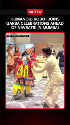 Humanoid Robot Joins Garba Celebrations Ahead Of Navratri In Mumbai
