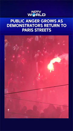 France Protest Erupts Again: Riot Police Clash With Protesters As Anti-Government Fury Explodes