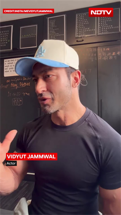 Vidyut Jammwal Calls Tiger Shroff &lsquo;Most Fearless Person&rsquo;, Urges Him To Listen to Bajrang Baan