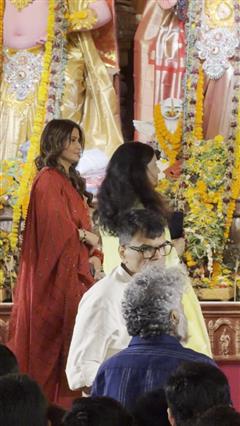 Aarti Singh Attends Mahanavami Celebrations At North Bombay Sarbojanin Durga Puja