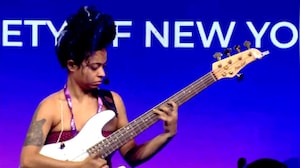 NDTV World Summit 2026: Mohini Dey Sets The Stage On Fire With Electrifying Performance