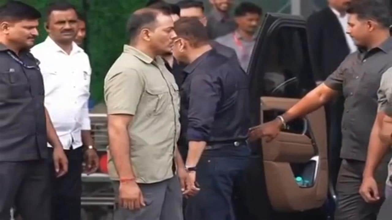 टाइगर श्रॉफ पर फायरिंग के बाद बढ़ाई गई सलमान खान की सुरक्षा