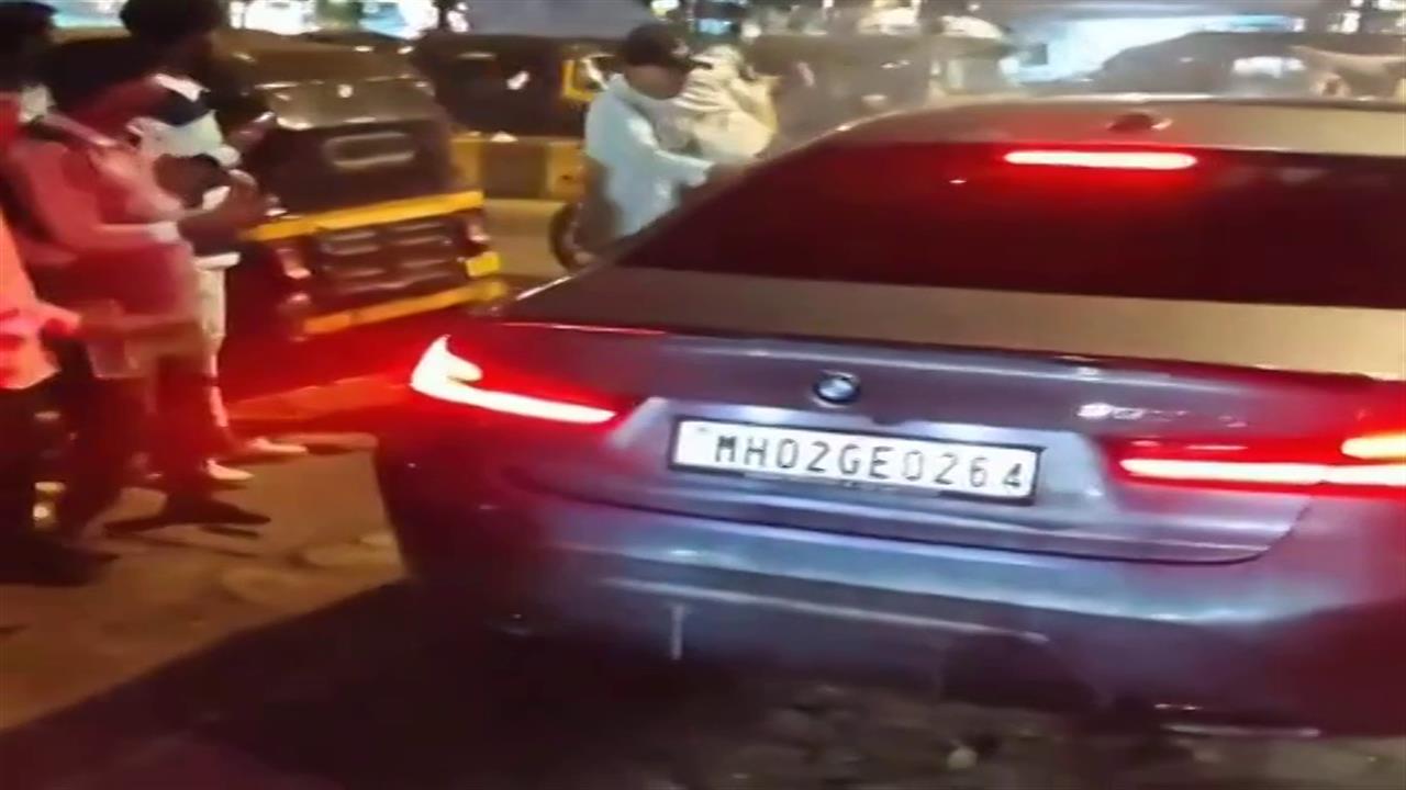 टाइगर श्रॉफ पर फायरिंग का नया वीडियो, हमलावर सामने खड़े होकर दनादन चला रहे थे गोलियां