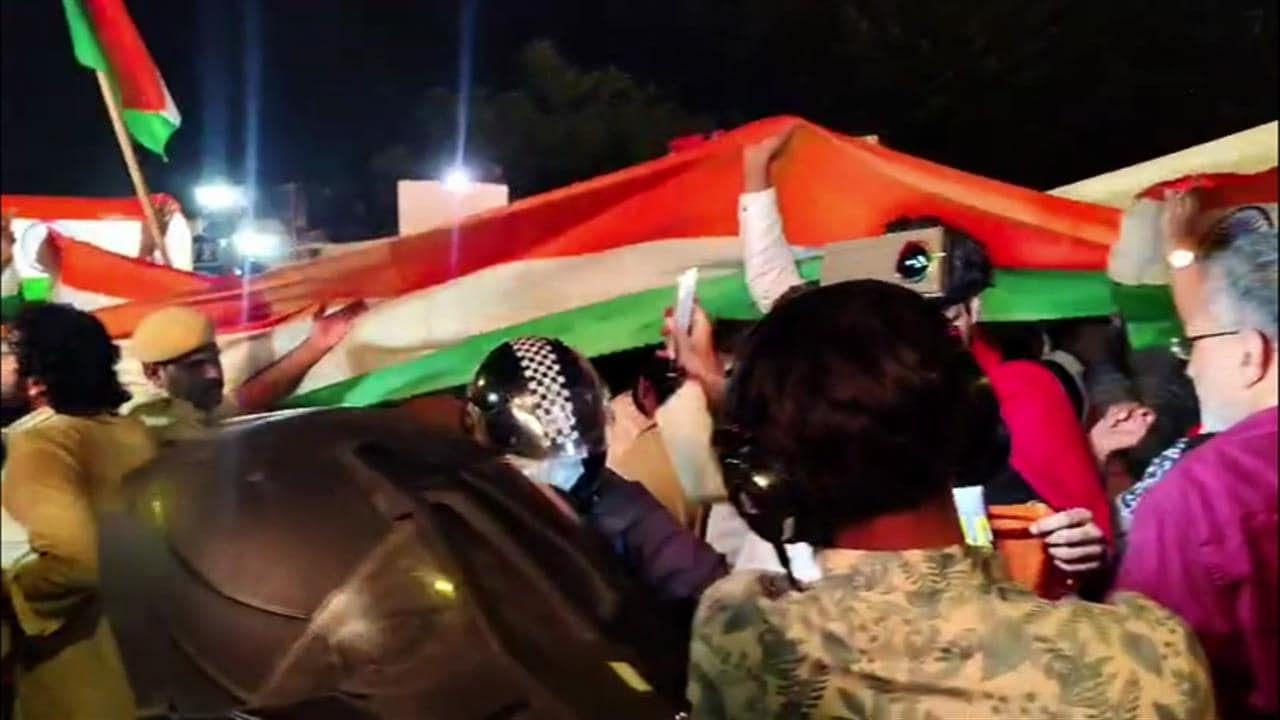 CJP Tiranga March: AAP ने निकाली तिरंगा रैली, पार्टी मुख्यालय से CP की ओर कूच