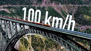 दुनिया के सबसे ऊंचे चिनाब ब्रिज पर 100 KM/H से दौड़ी वंदे भारत