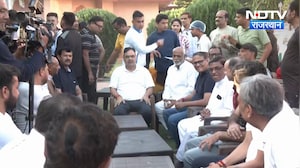 CM Bhajanlal: CM भजनलाल आम लोगों के साथ चाय पर चर्चा की, फिट रहने का दिया संदेश । Top News