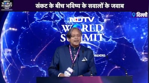 NDTV World Summit में शशि थरूर ने समझाया कूटनीति का असली मतलब
