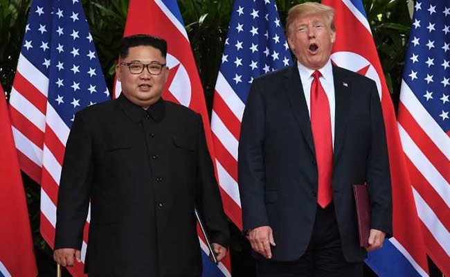 Kim Jong-un bertemu Donald Trump di Singapura pada Juni 2018 lalu.