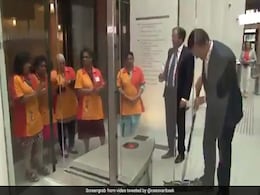 Video: Dutch PM Mark Rutte Mops Floor After Spilling Coffee. Internet Is All Praise Video: Dutch PM Mark Rutte Mops Floor After Spilling Coffee. Internet Is All Praise