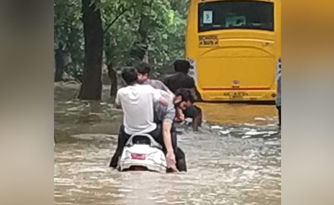 Jams In Delhi After Heavy Rain; Commuters Stranded In Flooded Gurgaon