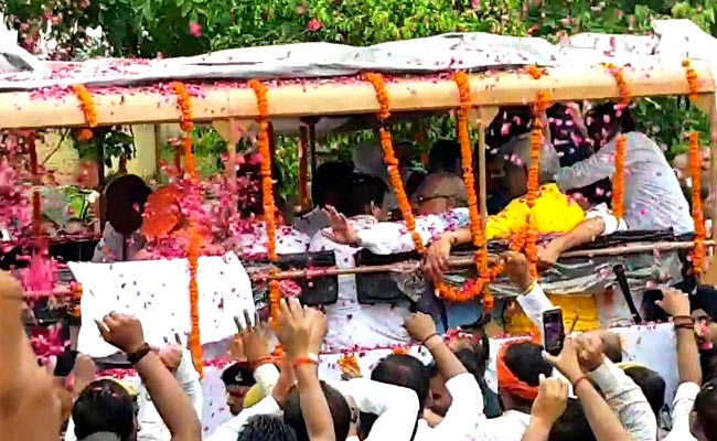 Atal Bihari Vajpayee's Ashes Immersed In Gomti River, Lucknow Bids Adieu