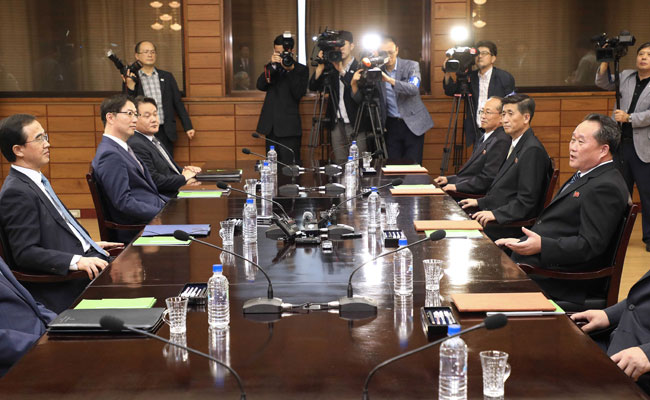 Two Koreas Agree To Hold September Summit In Pyongyang