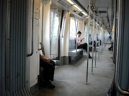 Delhi Metro Blue Line Faces 2 Technical Issues In A Day, Service Delayed Delhi Metro Blue Line Faces 2 Technical Issues In A Day, Service Delayed