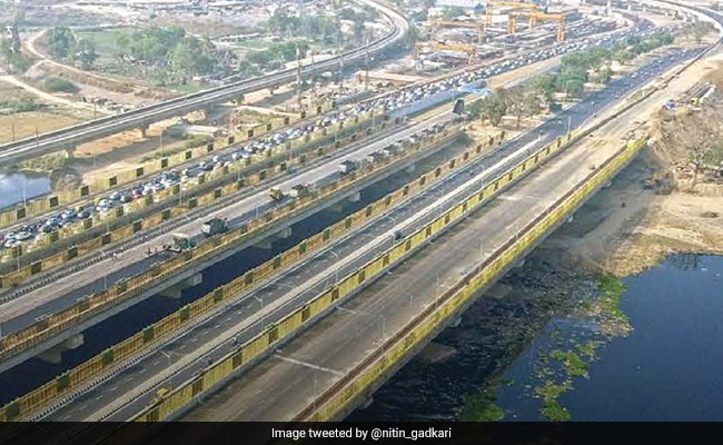 5 Of Family Killed In Accident On Expressway In Greater Noida