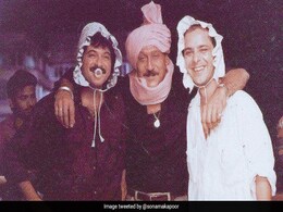 Bet You've Never Seen Anil Kapoor And <I>Parinda</i> Company Look Like This Before Bet You've Never Seen Anil Kapoor And <I>Parinda</i> Company Look Like This Before