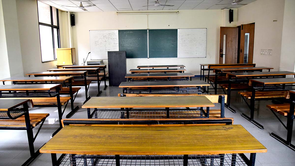 Delhi Government Discontinues System Of Re-Employment Of Teachers, Principals In Its Schools