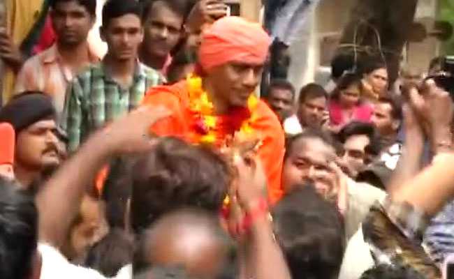 Ajmer Blast Convict, Out On Bail, Gets Hero's Welcome In Gujarat Hometown