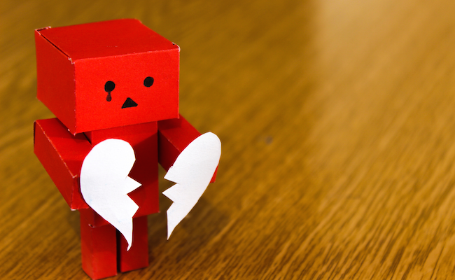 Is It Time To End Your Relationship? 5 Signs That Say It Is