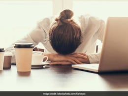 गर्मी में हीट एग्जॉशन होने लगे और बिगड़ने लगे तबियत हालात तो सबसे पहले करें ये काम, जल्द रिकवरी में मिलेगी मदद गर्मी में हीट एग्जॉशन होने लगे और बिगड़ने लगे तबियत हालात तो सबसे पहले करें ये काम, जल्द रिकवरी में मिलेगी मदद