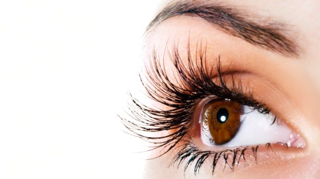 आंखों की कमजोरी को दूर कर हेल्दी Eyesight के लिए गर्मियों में जरूर खाने चाहिए ये 7 फूड्स