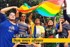 धारा 377 पर आए फैसले का लोगों ने किया स्वागत धारा 377 पर आए फैसले का लोगों ने किया स्वागत