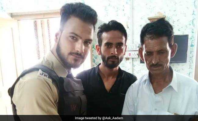 Tales Of Jammu And Kashmir Policemen's Honesty Takes Twitterati By Storm