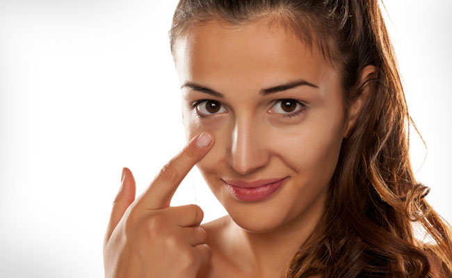 Follow These Natural Remedies to Cure Your Monsoon Beauty Woes