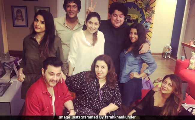 Gauri Khan, Zoya Akhtar, Sanjay Kapoor And Chunky Panday Visit Farah Khan's Home. See Pics