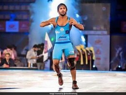 Asian Games: रेसलर बजरंग पूनिया ने भारत को दिलाया पहला स्वर्ण, शूटिंग में अपूर्वी-रवि को कांस्य मिला Asian Games: रेसलर बजरंग पूनिया ने भारत को दिलाया पहला स्वर्ण, शूटिंग में अपूर्वी-रवि को कांस्य मिला