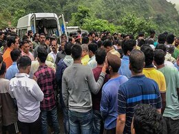 महाराष्ट्र में बड़ा हादसा : रायगढ़ में 400 फीट गहरी खाई में गिरी बस, 33 लोगों की मौत महाराष्ट्र में बड़ा हादसा : रायगढ़ में 400 फीट गहरी खाई में गिरी बस, 33 लोगों की मौत