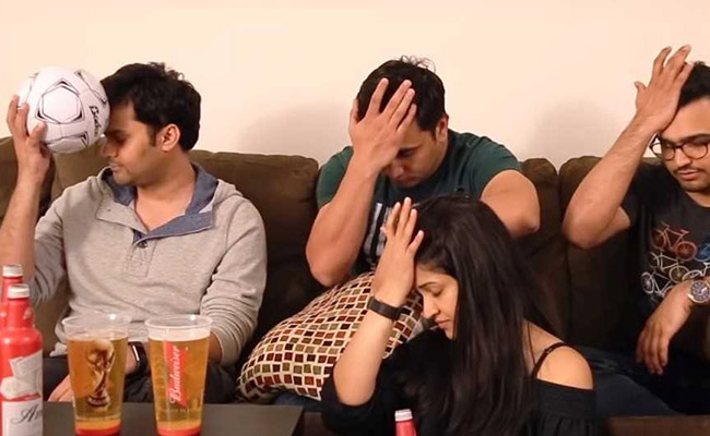 FIFA World Cup 2018: जब देसी लोगों ने देखा विश्व कप फुटबॉल मैच तो पता चला, छोले भठूरे बेच रहा है Ronaldo- देखें Video